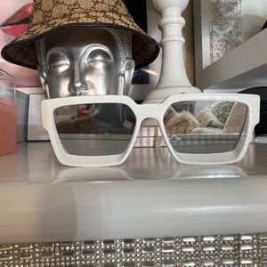 New Louis Vuitton 1.1 Millionaires Sunglasses 
 100 % AUTHENTIC!